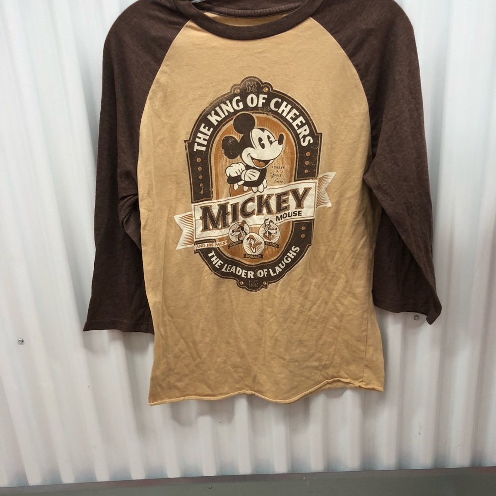 Disney Parks The King of Cheers Shirt Size S